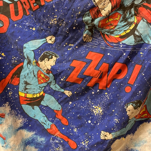 Superman bed sheet. - Picture 4 of 7